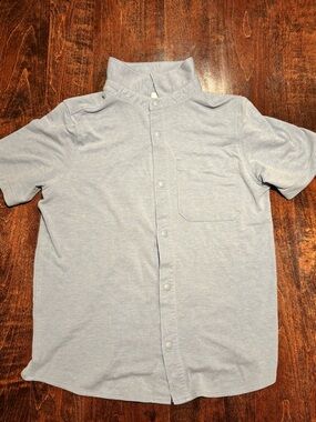 Short-Sleeve All in Motion Light Blue Button-Up Shirt with Chest Pocket
